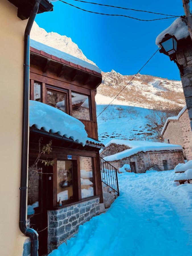 Albergue Villa De Bulnes Dış mekan fotoğraf